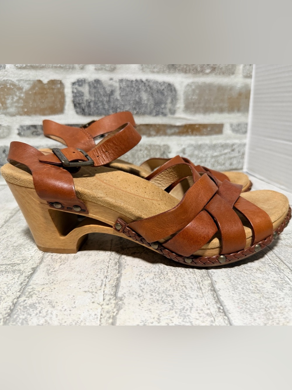 Dansko Brown Adjustable Strap Leather Sandals Strappy brown Wedge 38-7.5-8